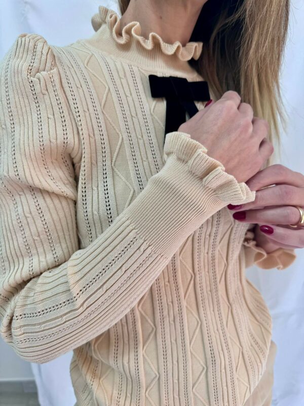 Maglione Fiocco Crema Dettaglio 1